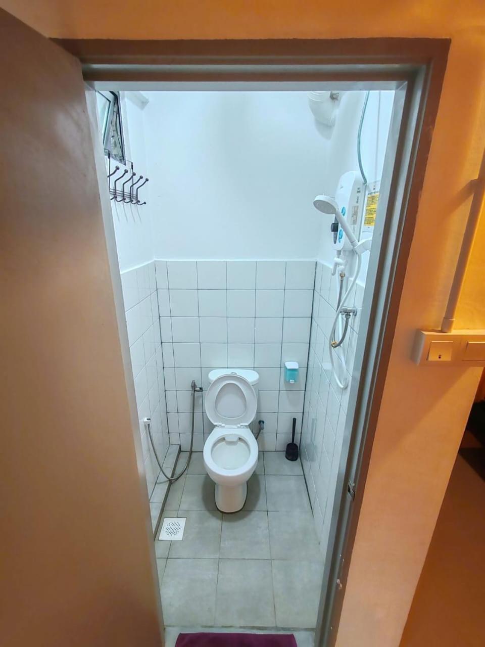 The Cocoon Capsule Hotel คาเมรอนไฮแลนด์ ภายนอก รูปภาพ