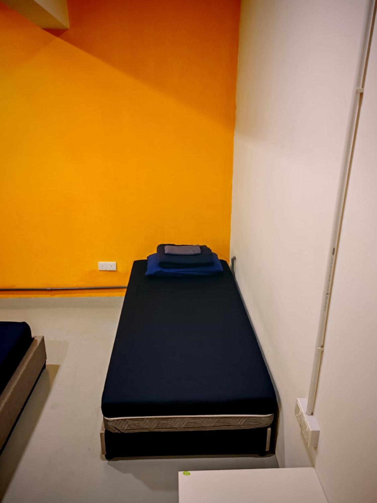 The Cocoon Capsule Hotel คาเมรอนไฮแลนด์ ภายนอก รูปภาพ