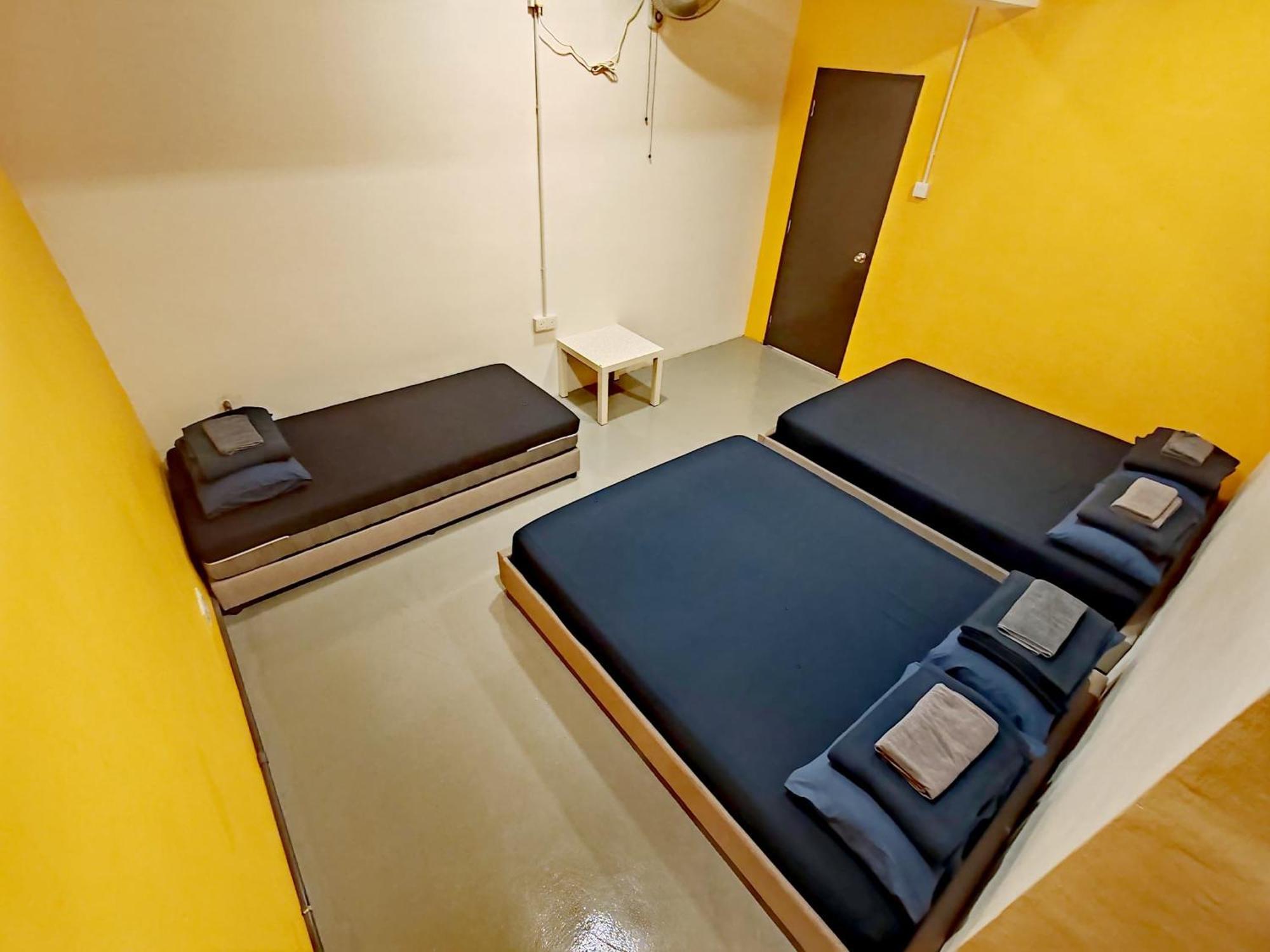 The Cocoon Capsule Hotel คาเมรอนไฮแลนด์ ภายนอก รูปภาพ